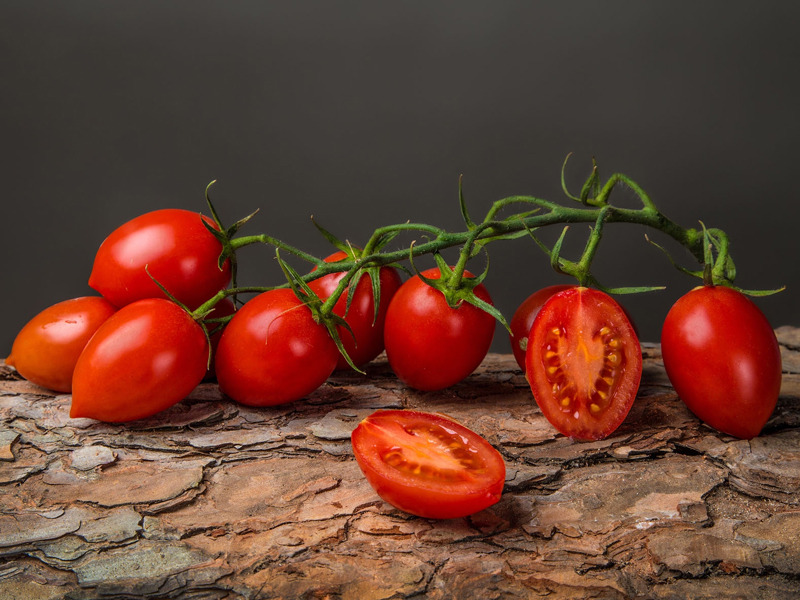 Pomodori Piccadilly: Dal Campo alla Tavola, un Viaggio di Gusto